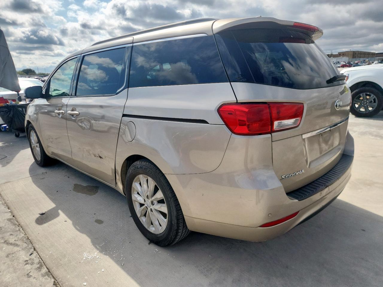 2015 Kia Sedona Ex - Фото 2
