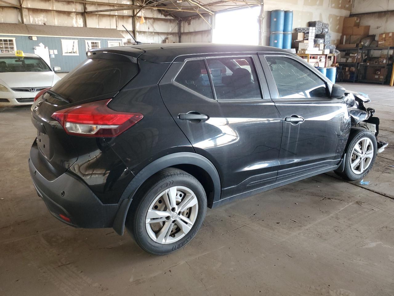 2020 Nissan Kicks S - Image 3