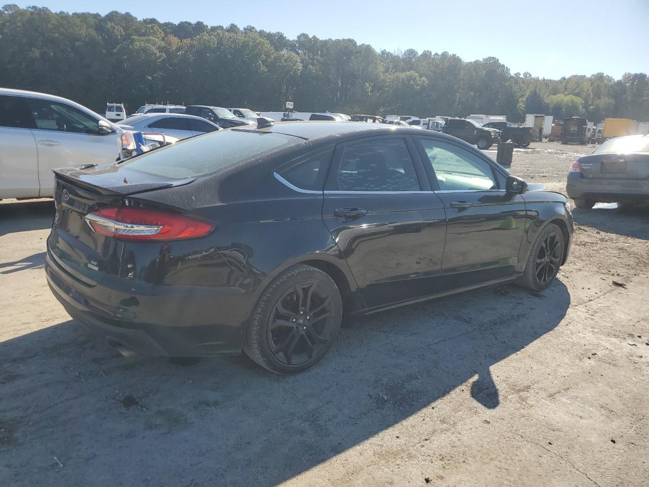 2019 Ford Fusion Se - Фото 3