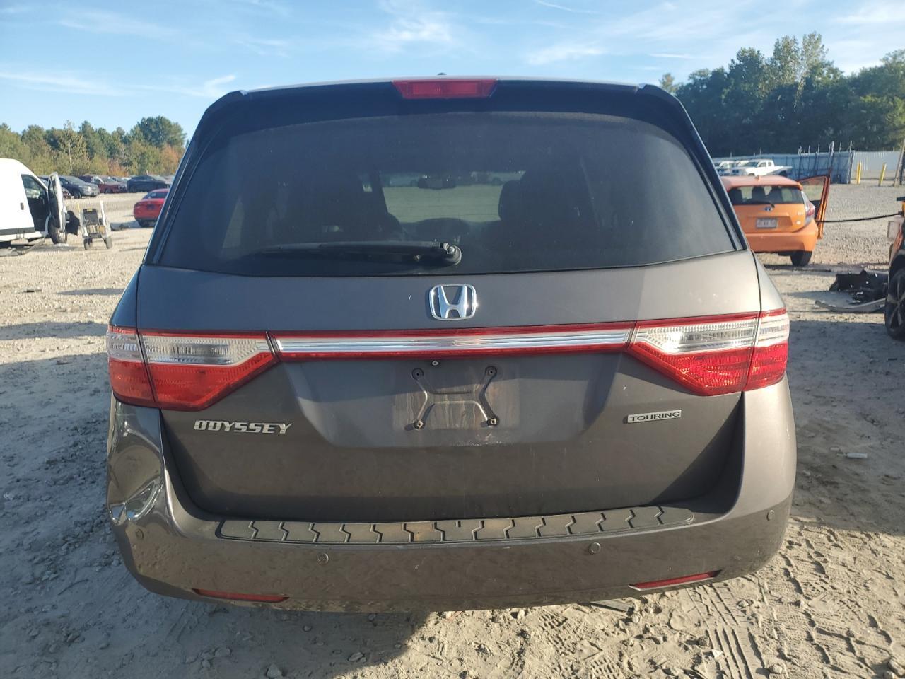 2012 Honda Odyssey Touring - Фото 6
