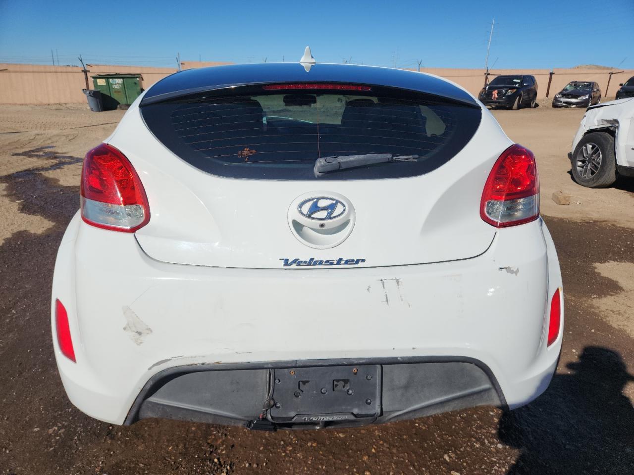 2014 Hyundai Veloster Base - Фото 6