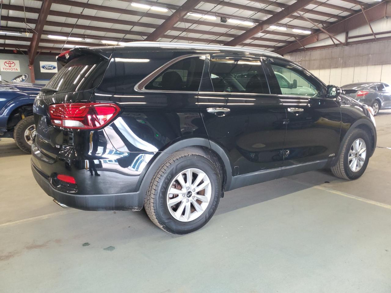 2019 Kia Sorento Lx - Фото 3