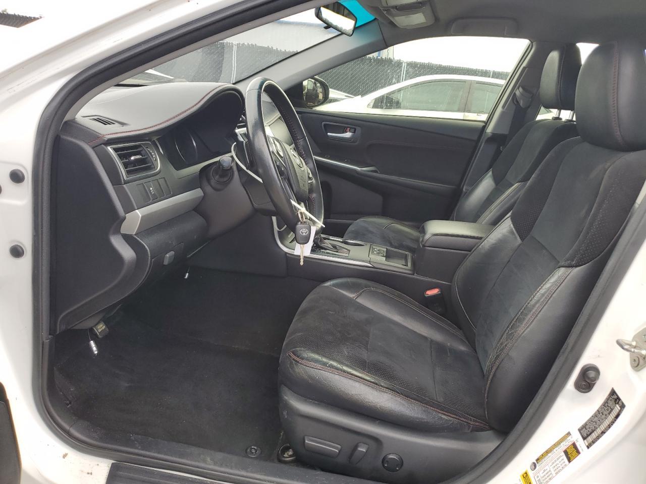 2017 Toyota Camry Le - Image 7