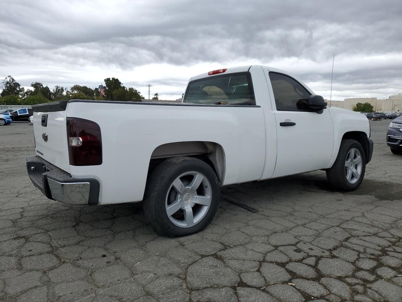 2013 Chevrolet Silverado C1500 - Фото 3