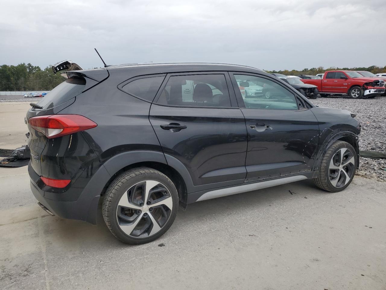2017 Hyundai Tucson Limited - Image 3
