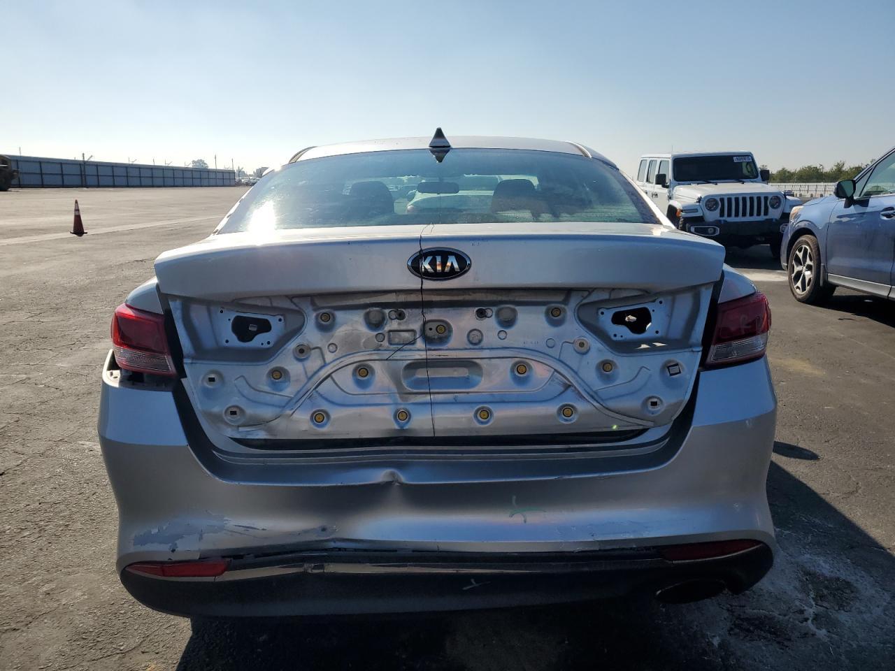 2017 Kia Optima Lx - Фото 6