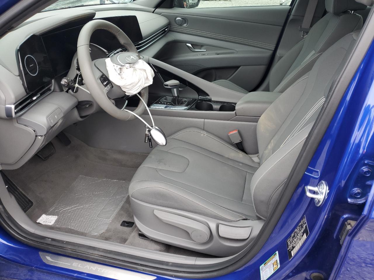 2025 Hyundai Elantra Sel - Фото 7