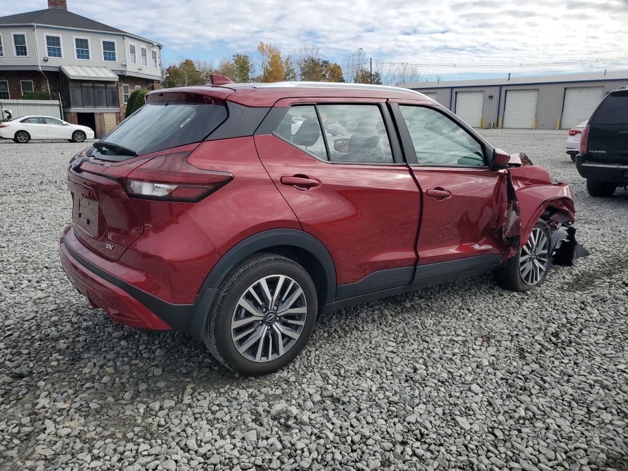 2024 Nissan Kicks Sv - Image 3
