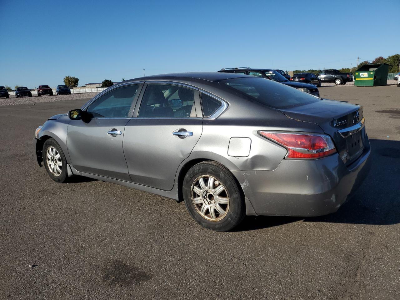 2015 Nissan Altima 2.5 - Фото 2