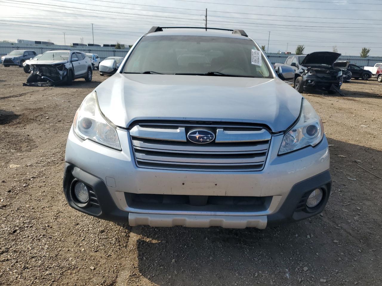 2014 Subaru Outback 2.5I Limited - Image 5