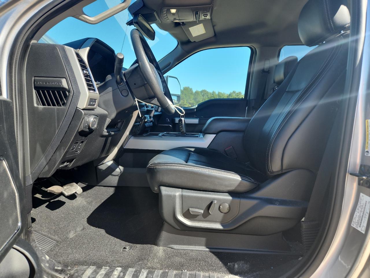 2020 Ford F350 Super Duty - Image 7