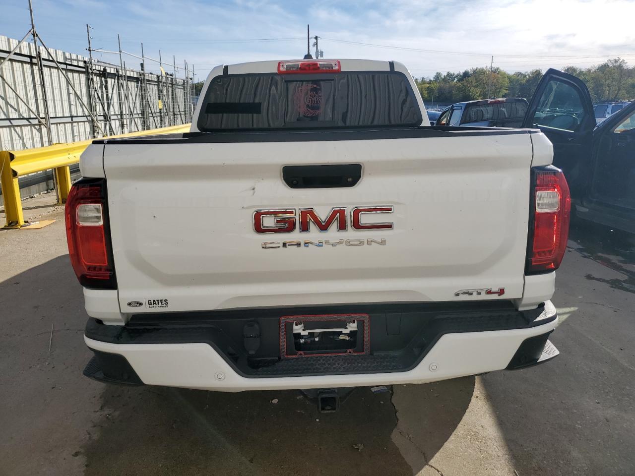 2023 GMC Canyon At4 - Фото 6