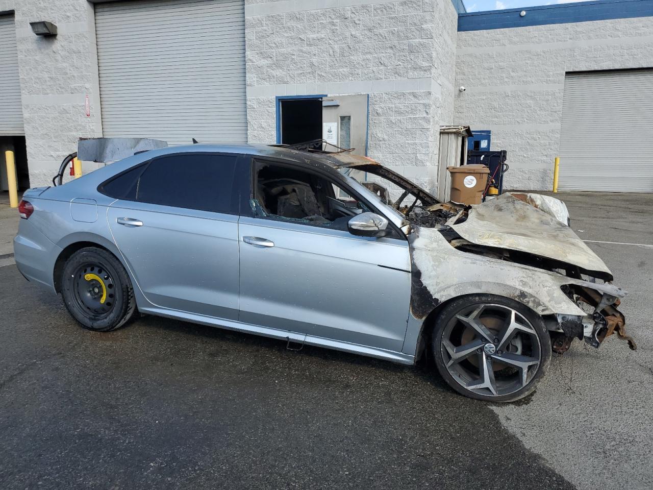 2021 Volkswagen Passat R-Line - Фото 4