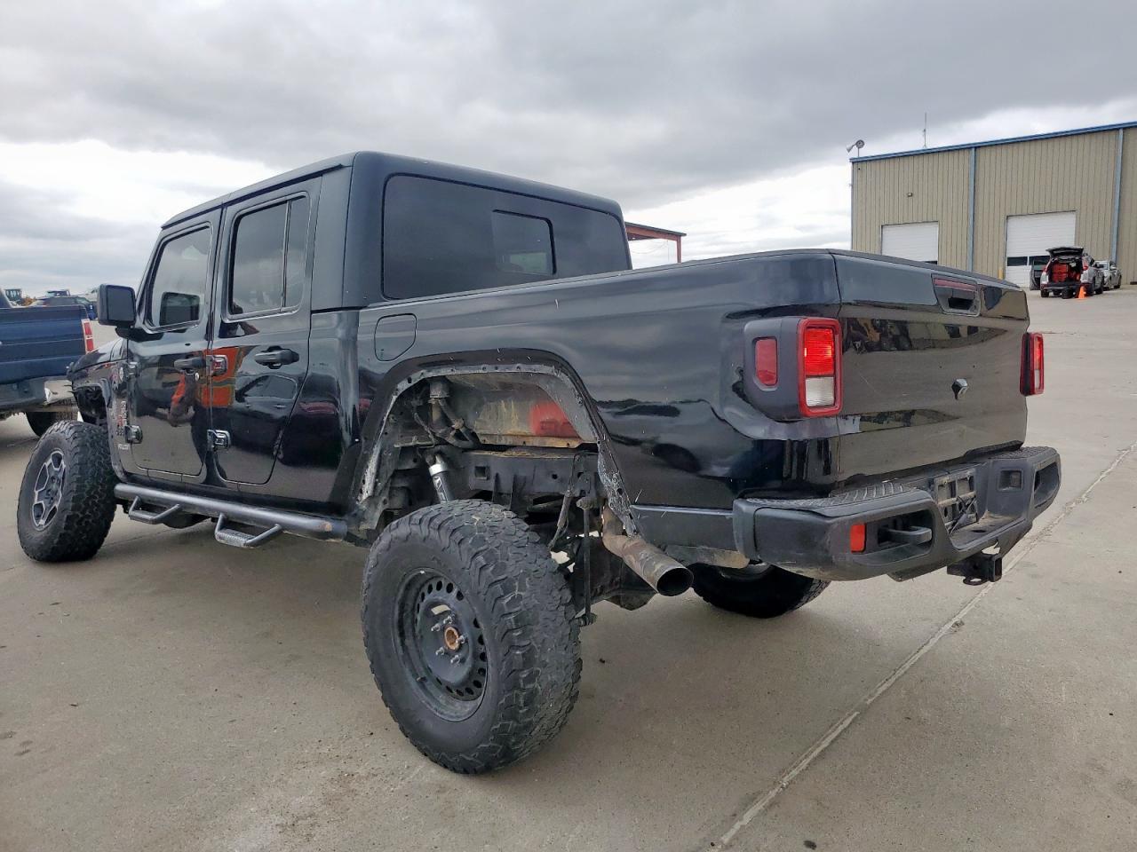 2020 Jeep Gladiator Sport - Image 2