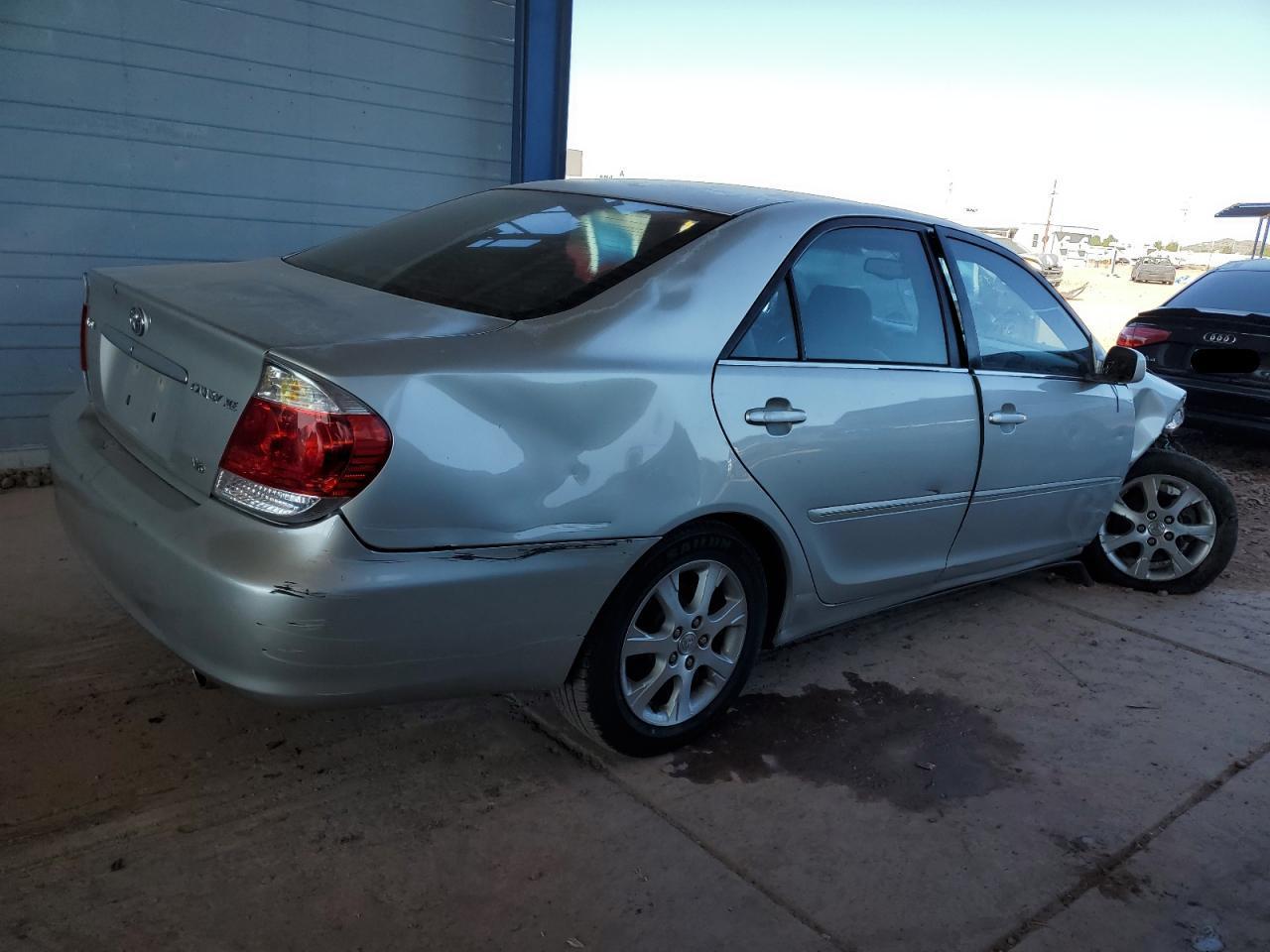2005 Toyota Camry Le - Image 3