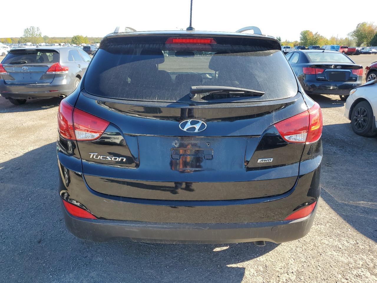 2015 Hyundai Tucson Limited - Image 6