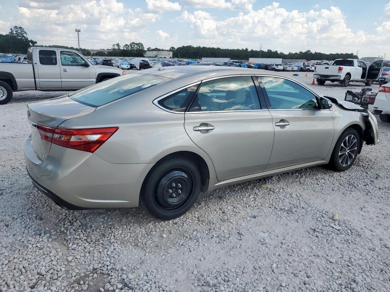 2016 Toyota Avalon Xle Premium - Фото 3