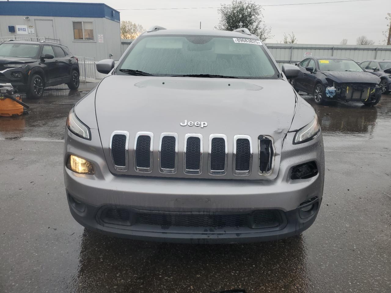 2016 Jeep Cherokee Latitude - Фото 5