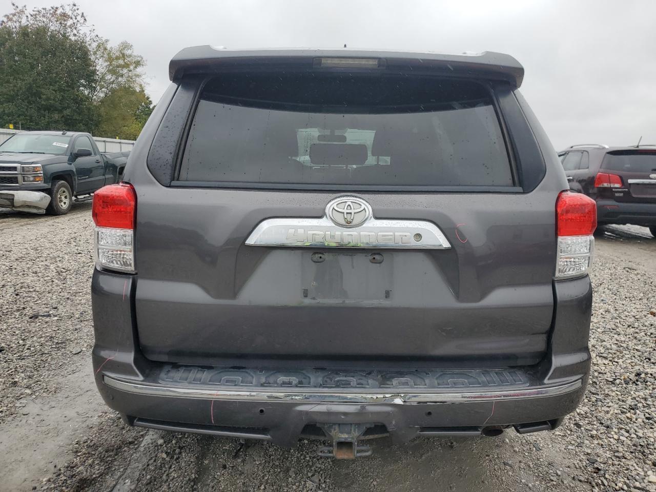 2013 Toyota 4Runner Sr5 - Image 6