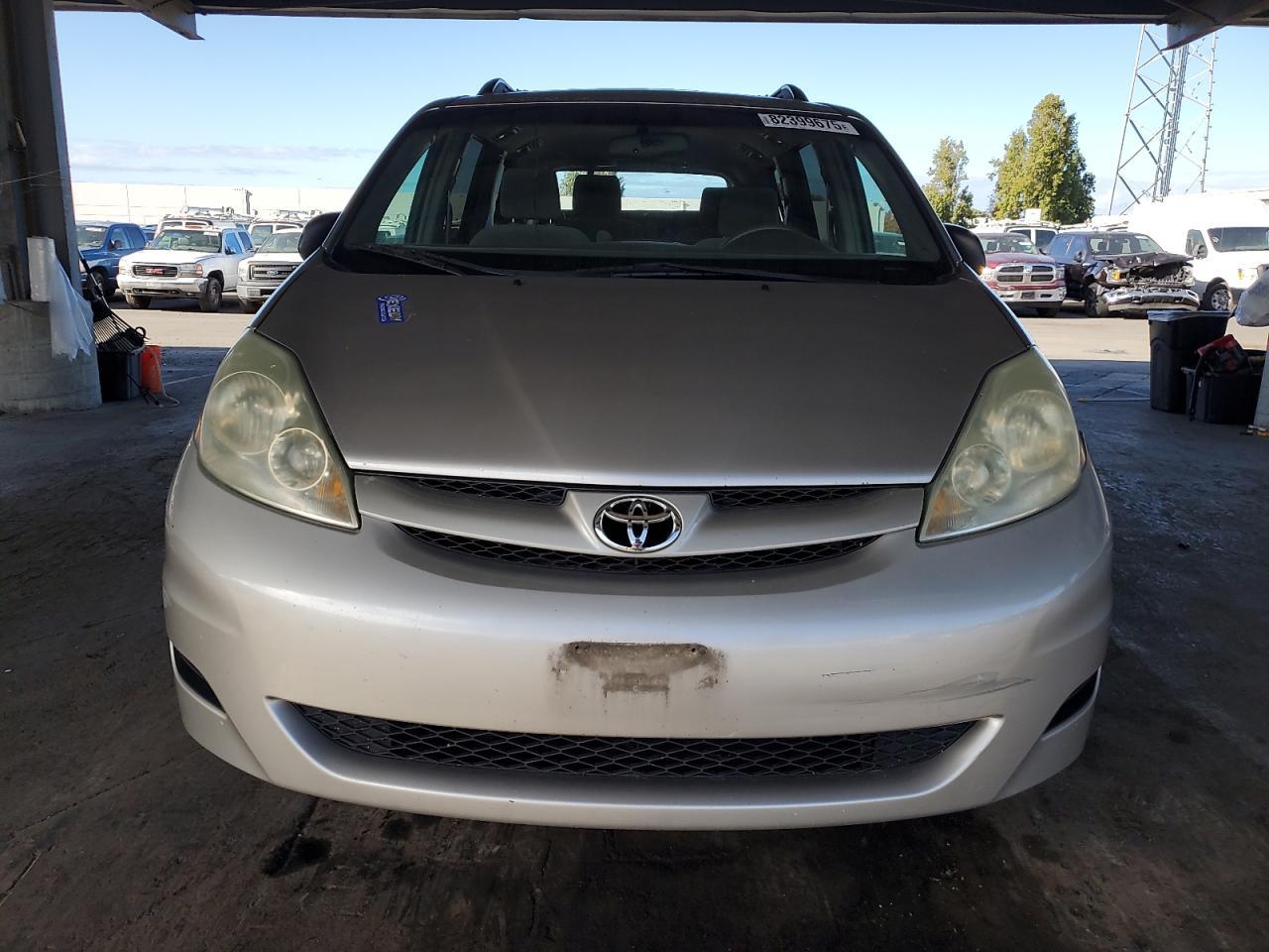 2006 Toyota Sienna Le - Image 5