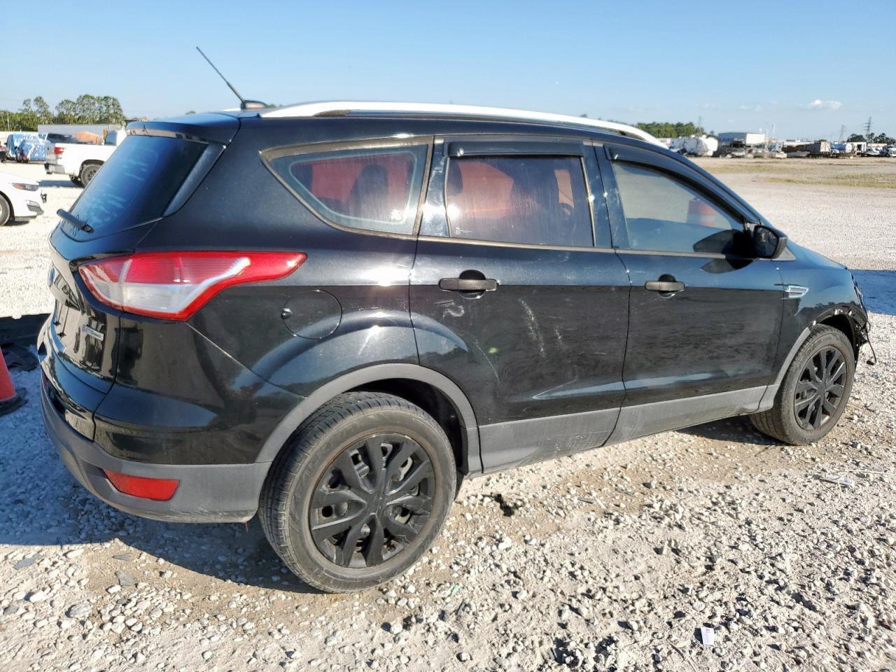 2015 Ford Escape - Фото 3