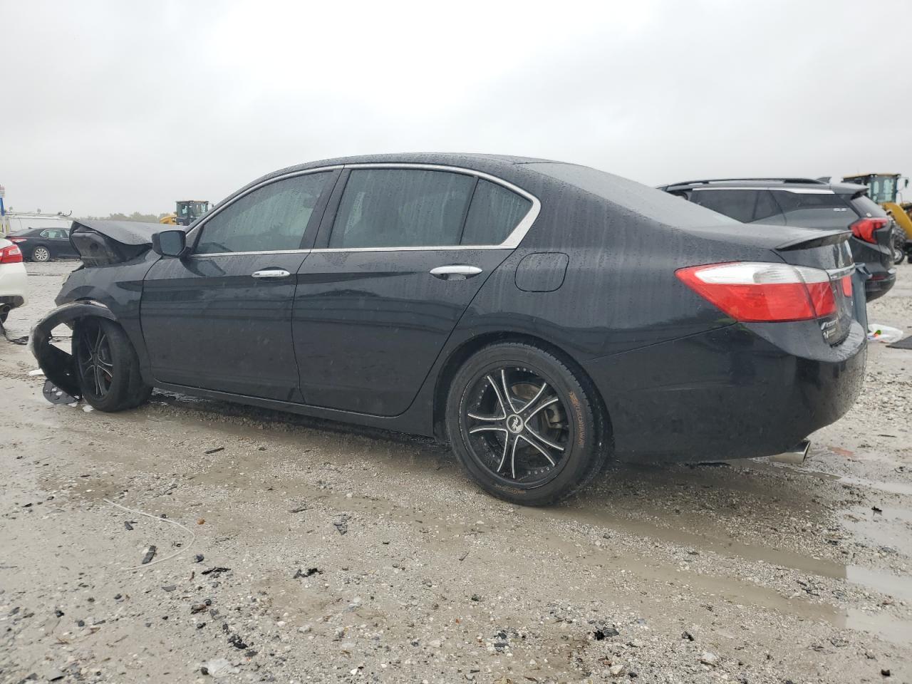 2015 Honda Accord Sport - Фото 2