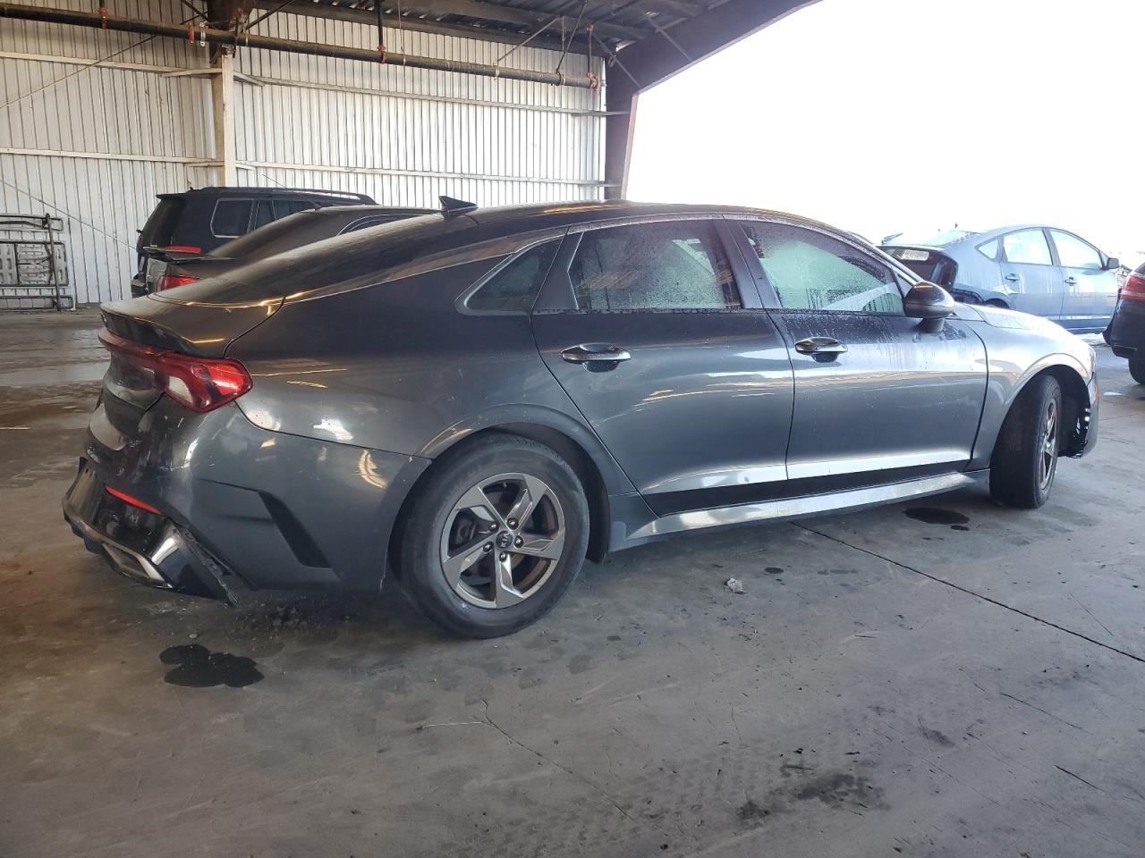 2021 Kia K5 Lxs - Фото 3