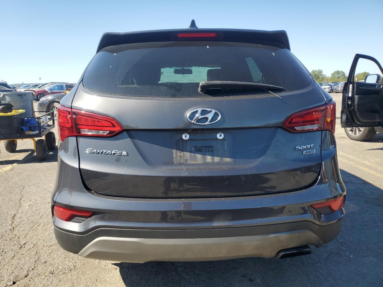 2017 Hyundai Santa Fe Sport - Image 6