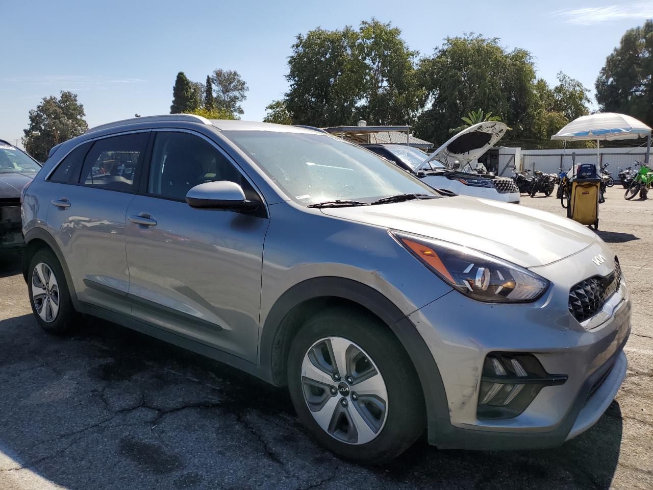 2022 Kia Niro Lx - Image 4