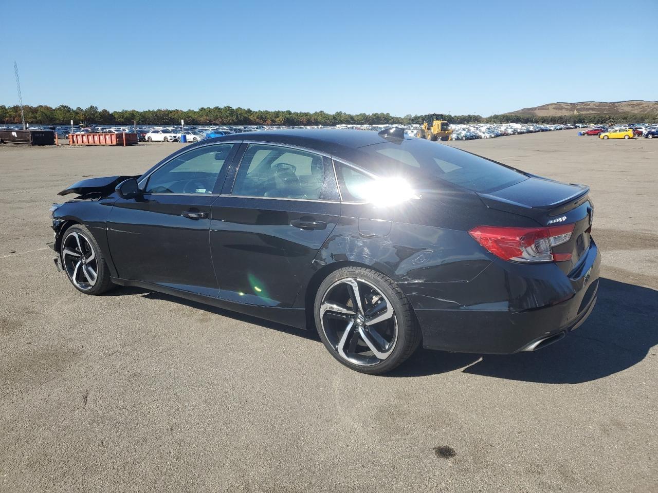 2022 Honda Accord Sport - Фото 2