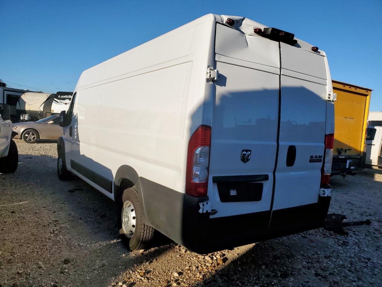 2021 Ram Promaster 3500 Delivery Van - Фото 2