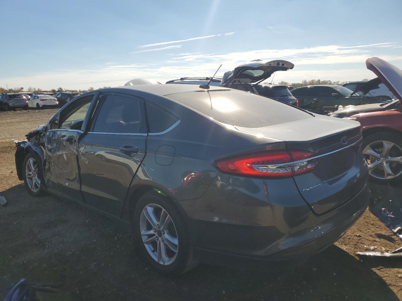 2018 Ford Fusion Se - Фото 2