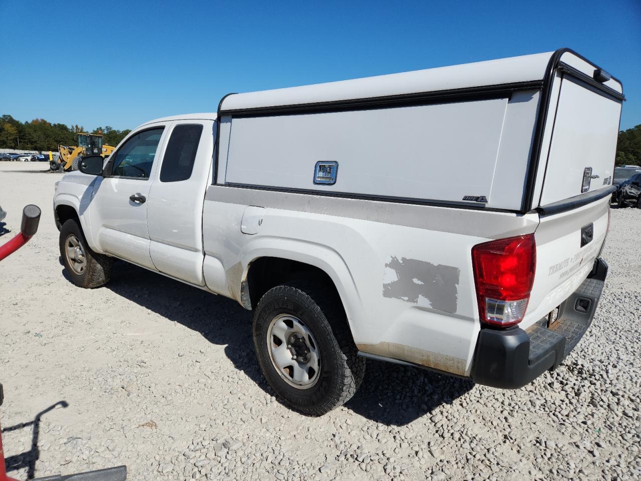 2017 Toyota Tacoma Access Cab - Image 2