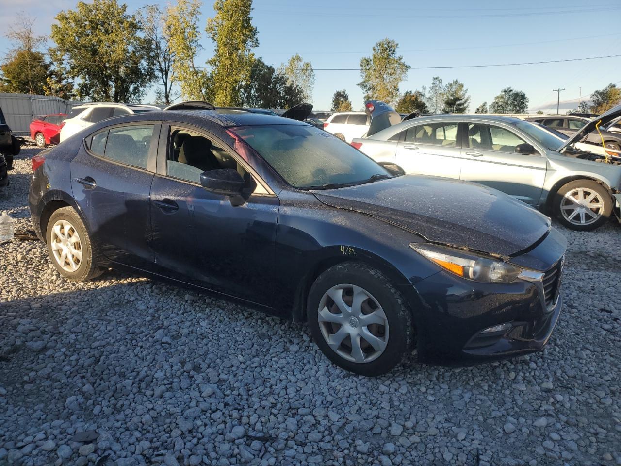 2017 Mazda 3 Sport - Фото 4