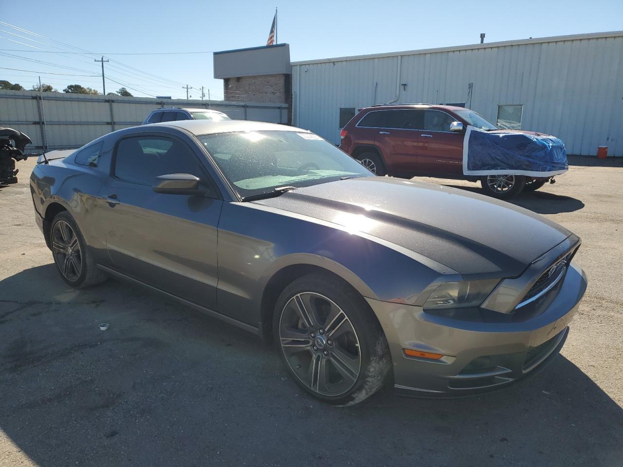 2013 Ford Mustang - Фото 4