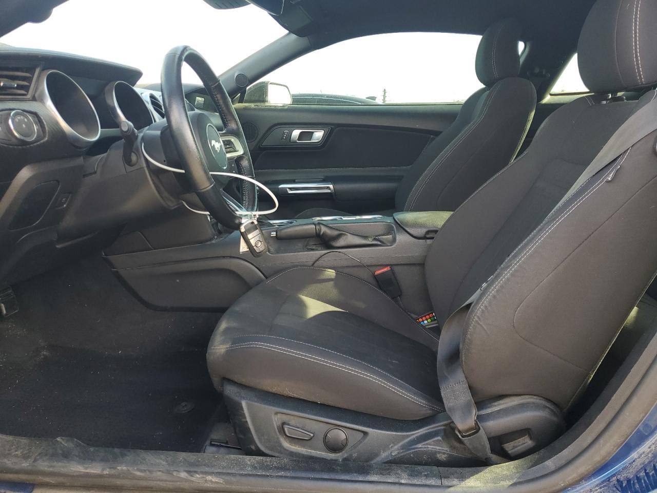 2022 Ford Mustang - Фото 7