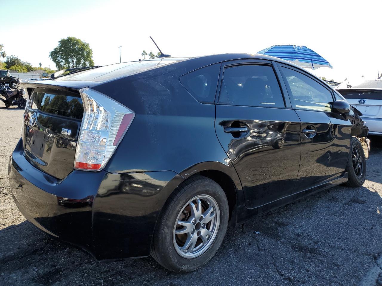 2011 Toyota Prius - Image 3