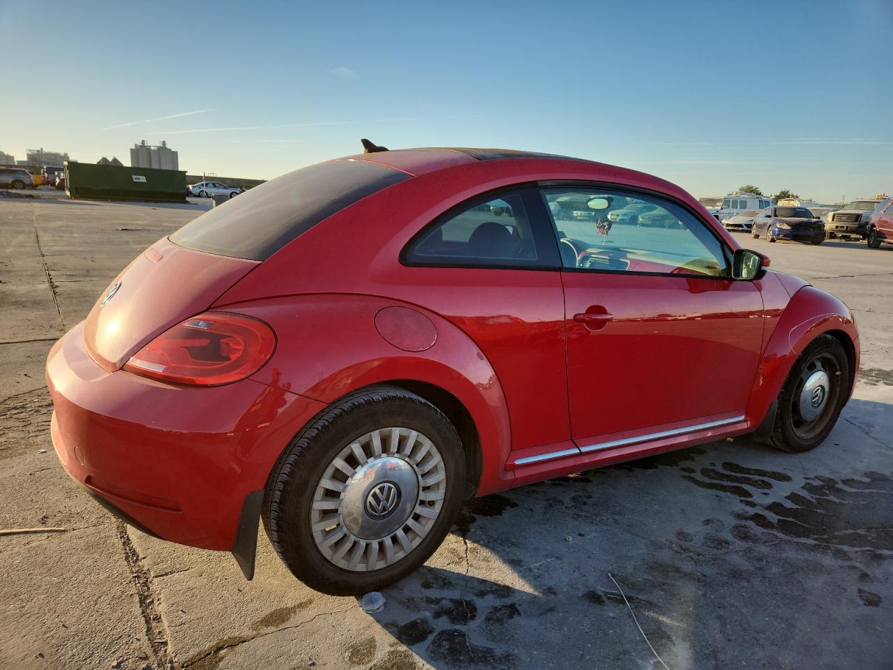 2013 Volkswagen Beetle - Image 3