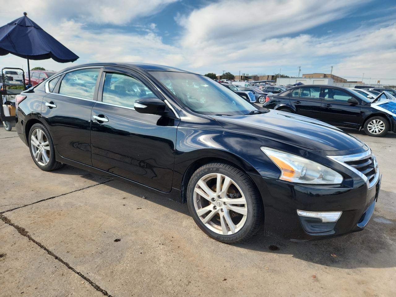 2014 Nissan Altima 3.5 S - Image 4