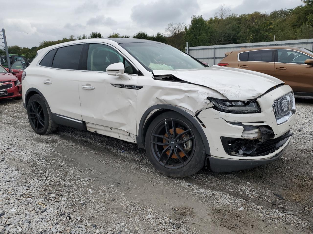 2019 Lincoln Nautilus Reserve - Image 4