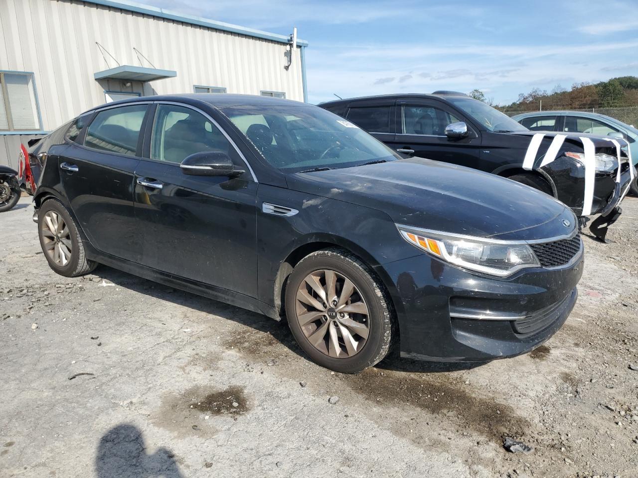 2017 Kia Optima Lx - Фото 4