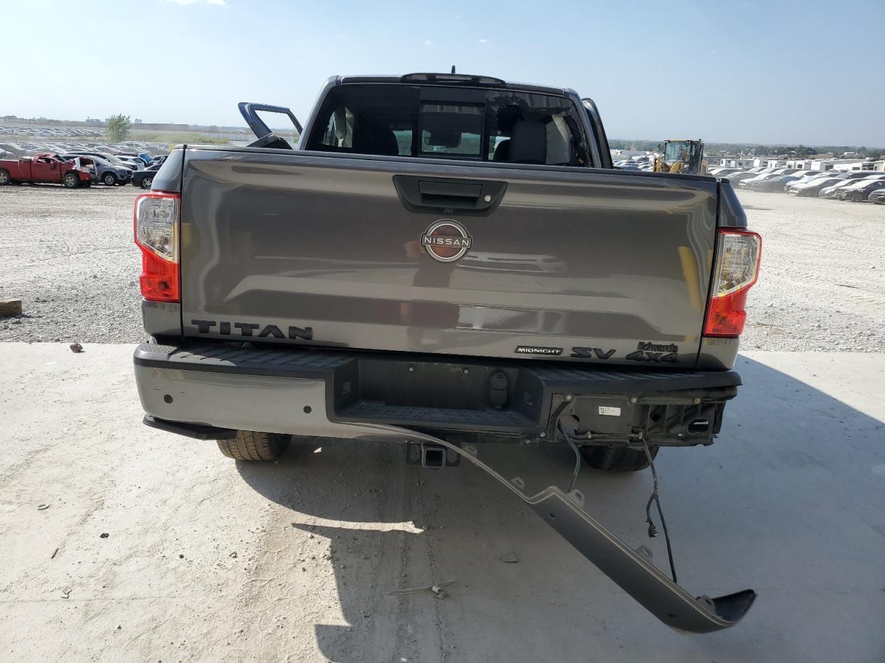 2023 Nissan Titan Sv - Image 6