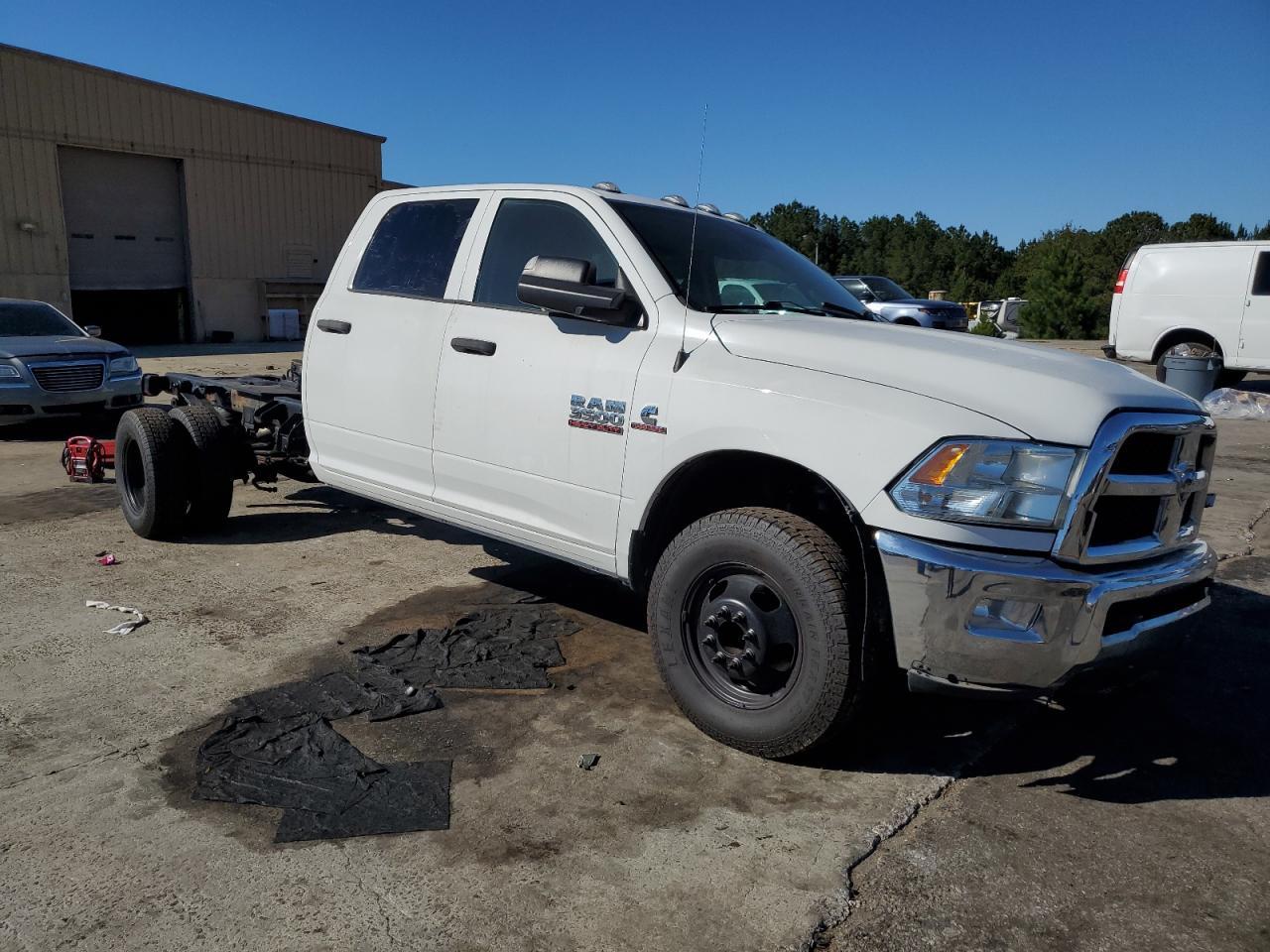 2018 Ram 3500 - Image 4