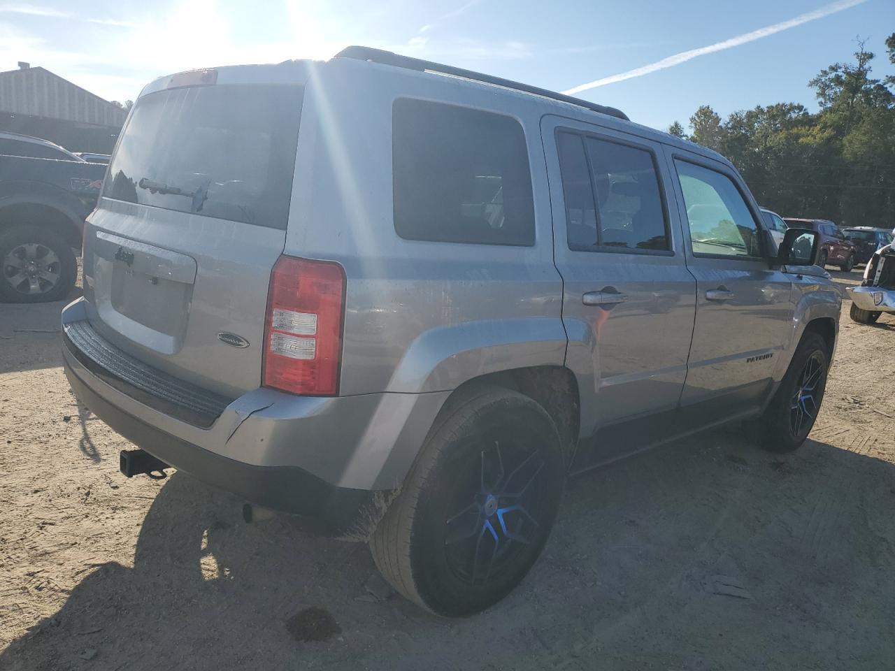 2015 Jeep Patriot Sport - Image 3