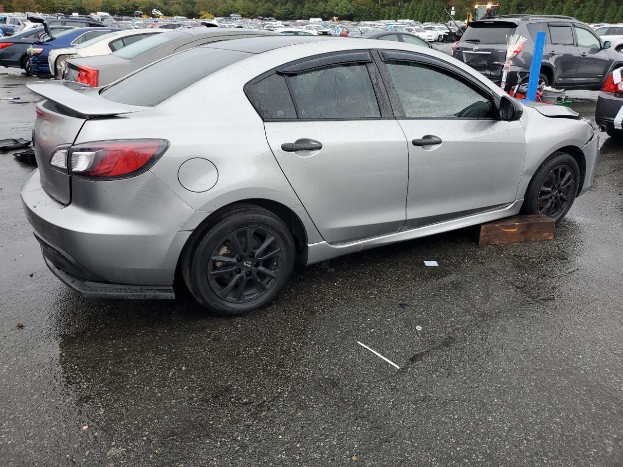 2011 Mazda 3 I - Фото 3