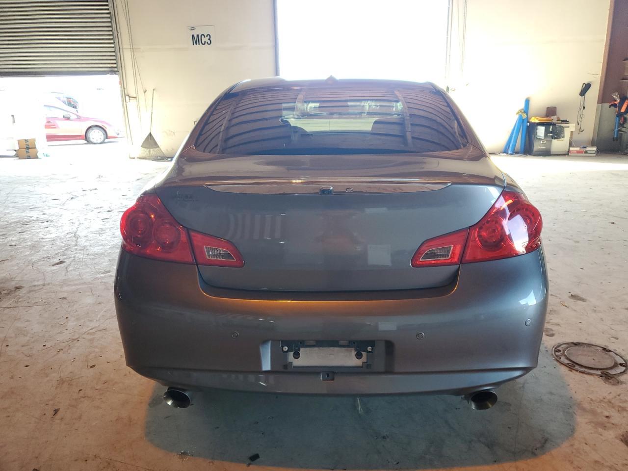 2013 Infiniti G37 Base - Image 6