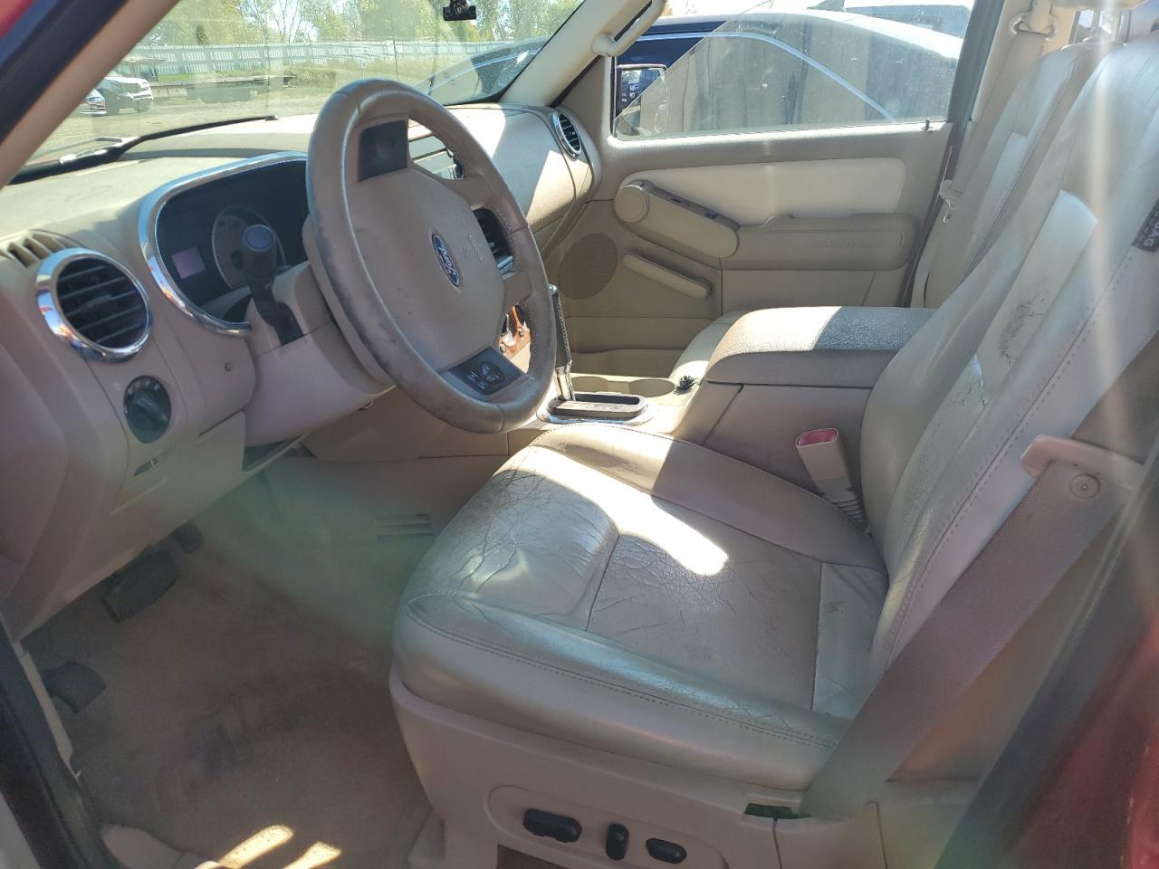 2007 Ford Explorer Eddie Bauer - Image 7