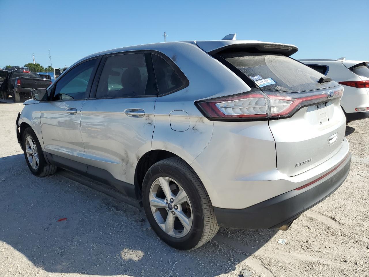 2016 Ford Edge Se - Image 2