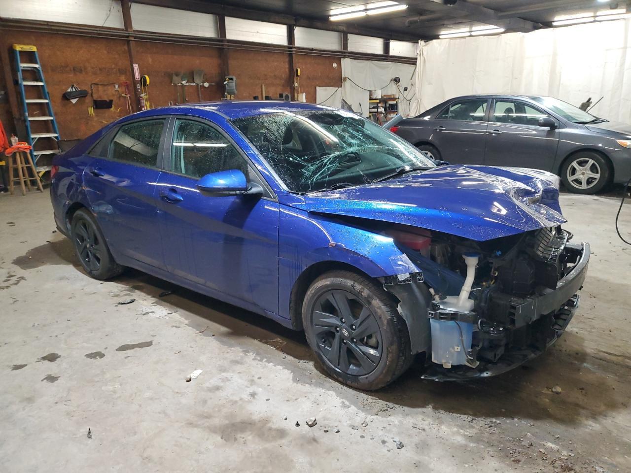 2023 Hyundai Elantra Blue - Фото 4