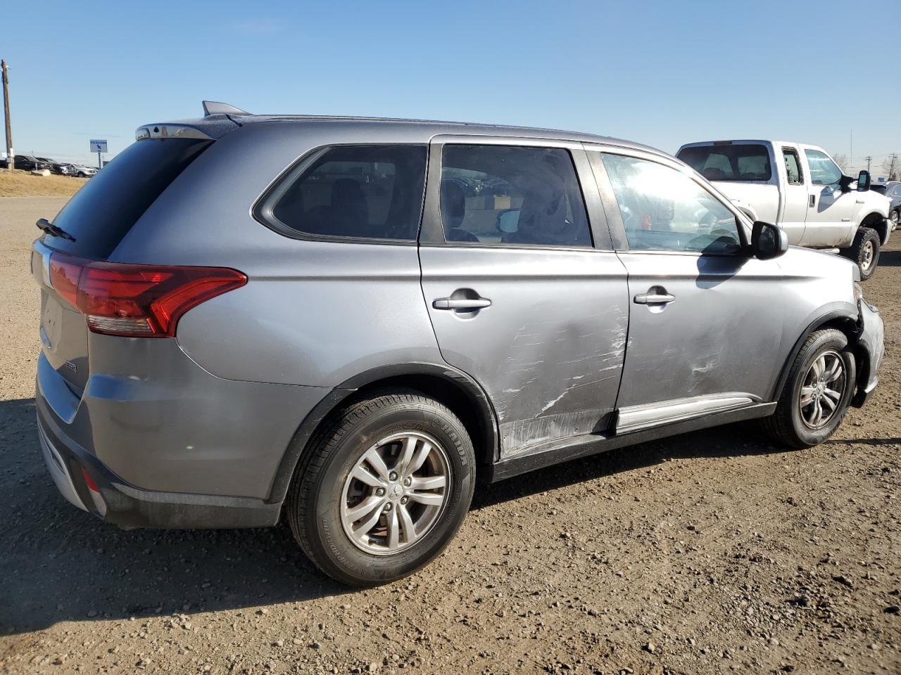 2020 Mitsubishi Outlander Es - Фото 3